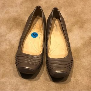 Brown Naturalizer Flats, Size 10